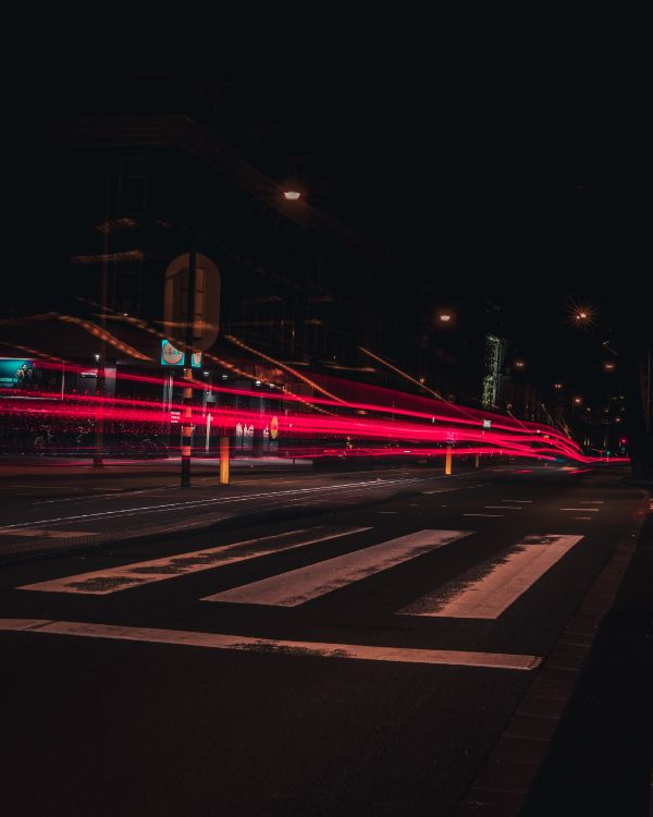 Обои ночь, красный цвет, черный, свет, темнота в разрешении 3200x4000