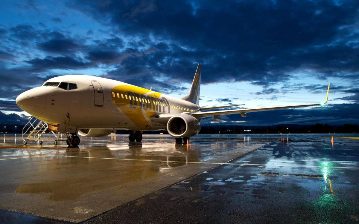 Обои самолеты, самолет, авиация, авиакомпания, воздушное путешествие в разрешении 2560x1600