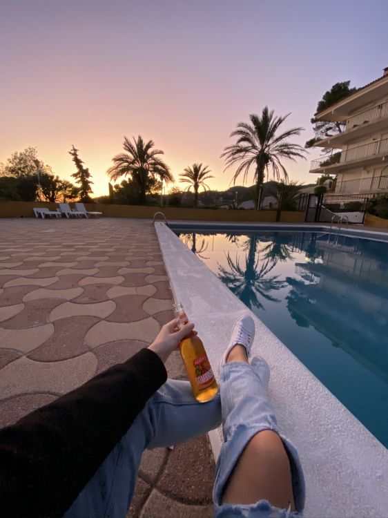 Обои вода, плавательный бассейн, досуг, наука, человек в разрешении 1536x2048