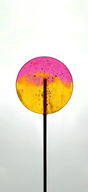 Обои iPhone 14, iPhone 14 Pro, iOS 16, яблоко, красочность в разрешении 1420x3073