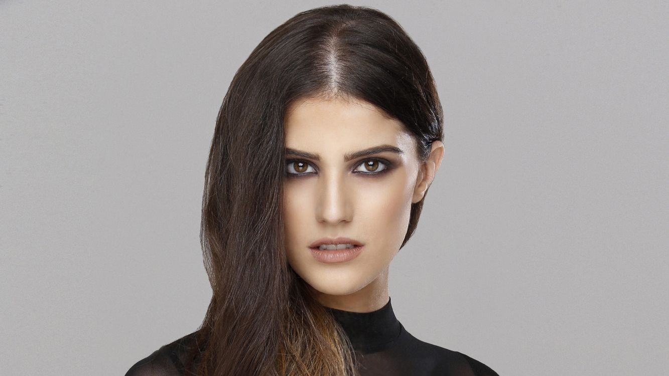 Обои Штефани Выступлений, волосы, лицо, бровь, прическа в разрешении 4110x2312