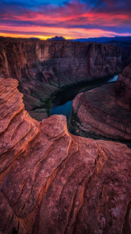 Обои шурчи, бесплодные земли, облако, гора, природный ландшафт в разрешении 1080x1920