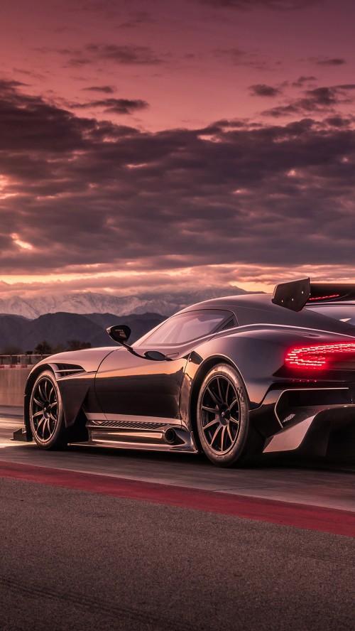 ASTON MARTIN ����