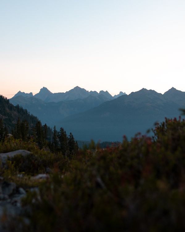 Обои горный хребет, горный рельеф, хребет, МаунтБейкер, лист в разрешении 3427x4284