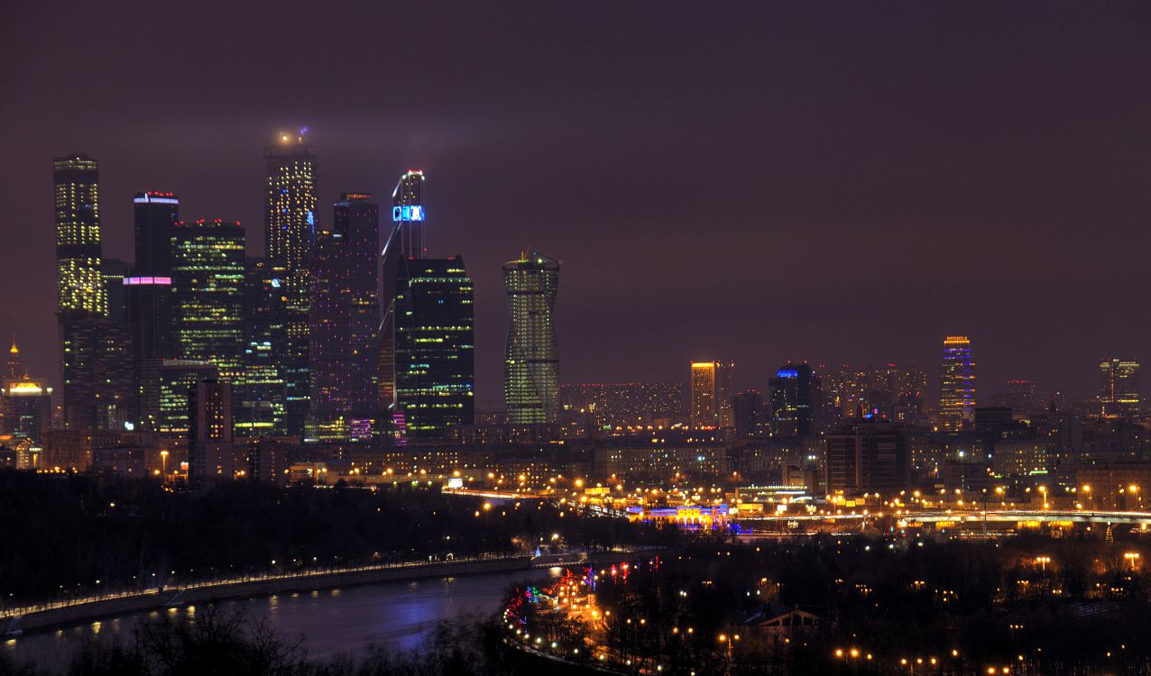 Обои небоскреб, ночь, городской пейзаж, город, метрополия в разрешении 3404x2000