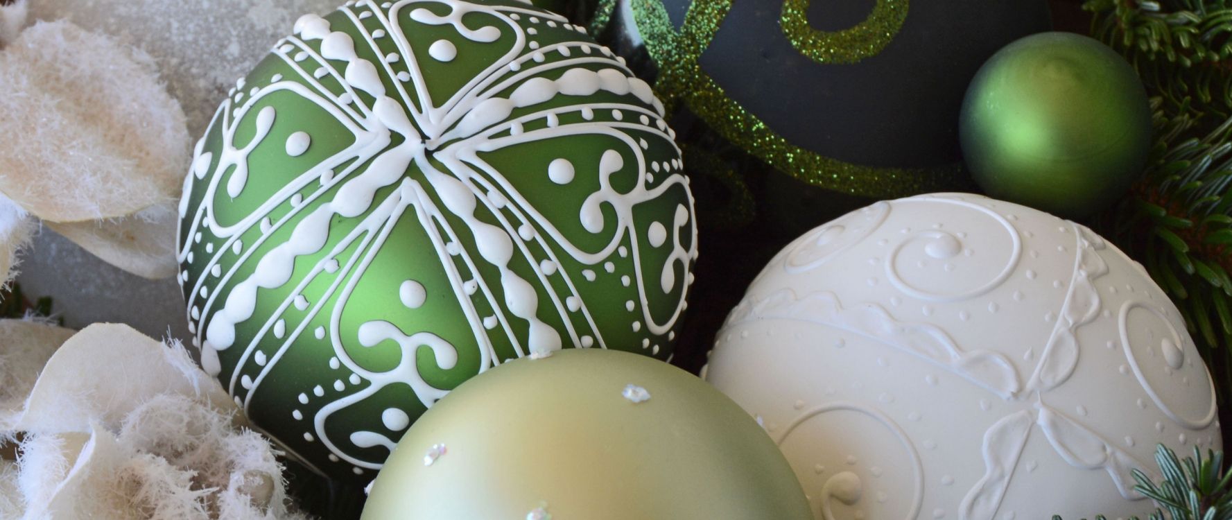 Обои Рождественский день, рождественский орнамент, Рождественские украшения, яйцо, пасхальное яйцо в разрешении 2560x1080
