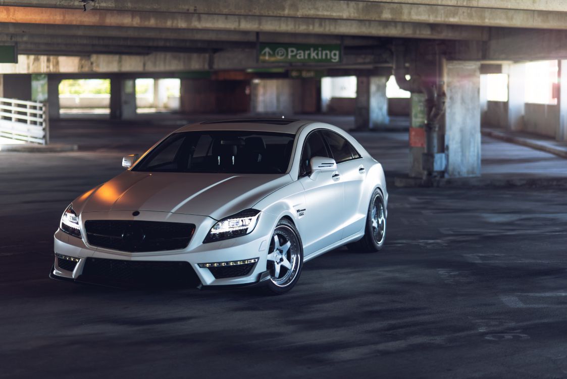 Обои Mercedes-Benz CLS-Class, авто, колесо, обод, автомобильные шины в разрешении 5993x4001