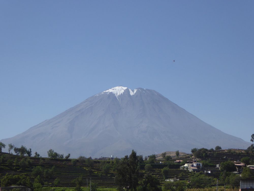 Обои стратовулкан, пейзажи гор, гора, потухший вулкан, вулканического рельефа в разрешении 3000x2250