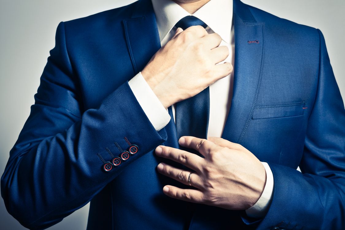 Обои галстук, синий, официальная одежда, блейзер, электрик в разрешении 8424x5616