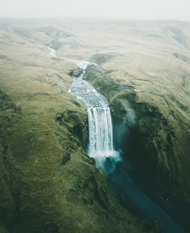 Обои водопад, природа, гидроресурсы, водоем, вода в разрешении 2992x3657