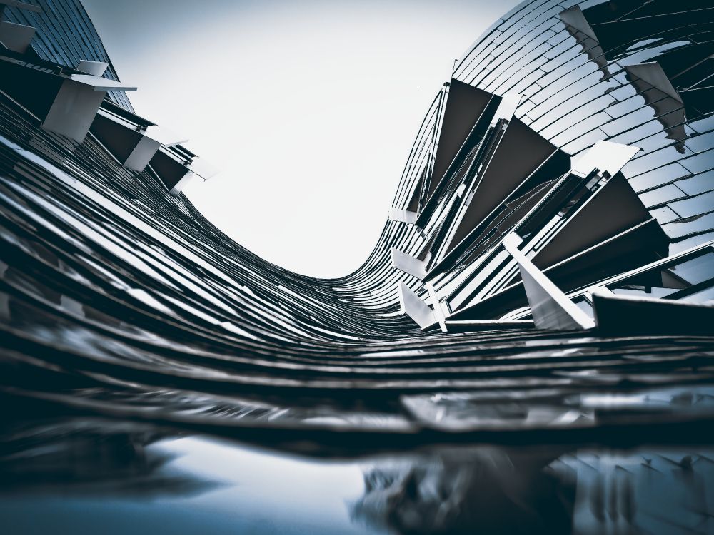 Обои небоскреб, современная архитектура, вода, архитектура, монохромный в разрешении 4608x3456