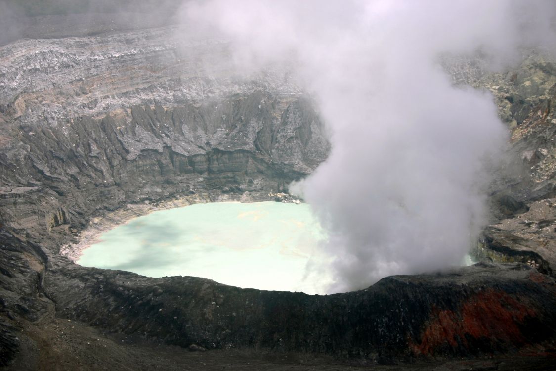 Обои Пос Национальный Парк Вулкана, вулканический кратер, вулкан, кратерное озеро, вулканического рельефа в разрешении 3072x2048