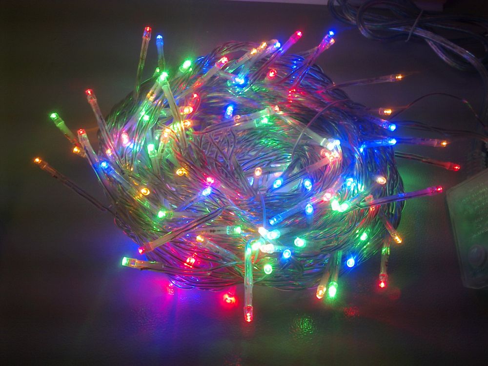 Обои гирлянда, светодиодные лампы, свет, освещение, Рождественские украшения в разрешении 2592x1944