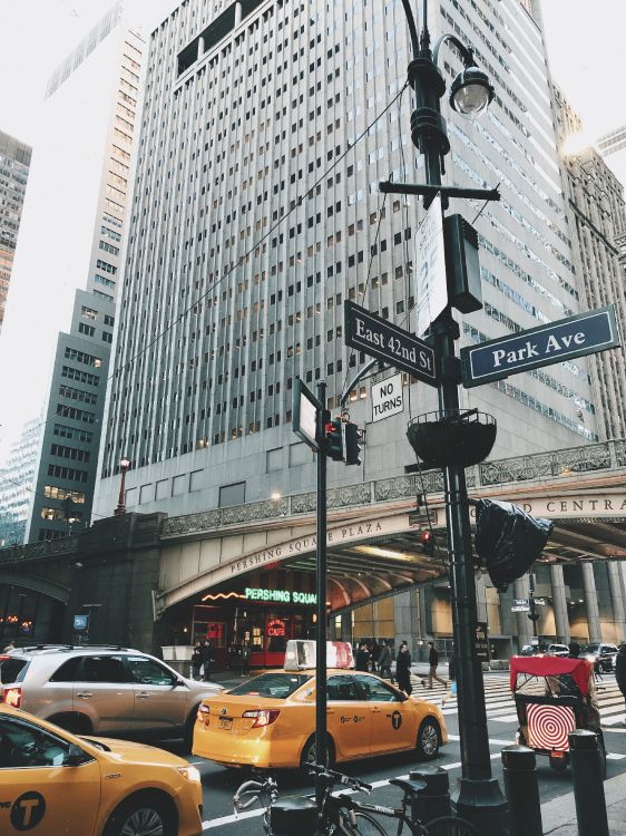 Обои небоскреб, здание, городской район, город, метрополия в разрешении 3025x4032