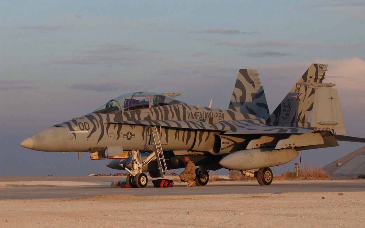 Обои макдоннелл Дуглас, корпус морской пехоты США, воздушные силы, военный самолет, истребительная авиация в разрешении 2880x1800