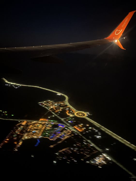 Обои ночь, город, пейзаж, полночь, дорога в разрешении 1536x2048