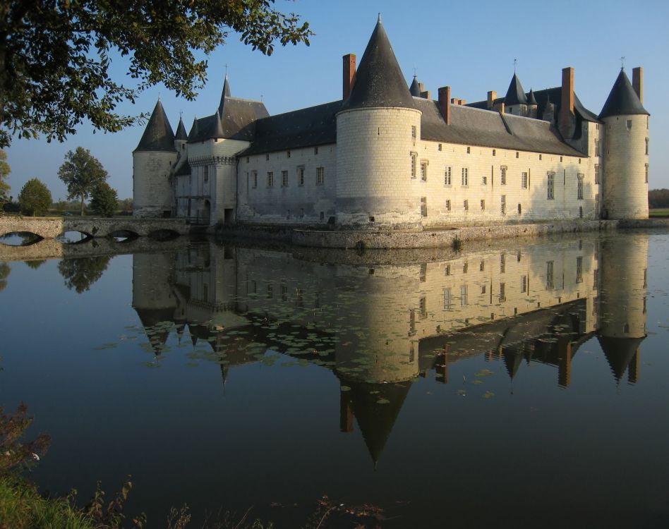 Обои Chteau дю Плесси-Bourr, Анжу, замок, отражение, водный замок в разрешении 2790x2205