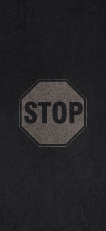 Обои монохромный, лого, серый цвет, футболка, асфальт в разрешении 1407x3045