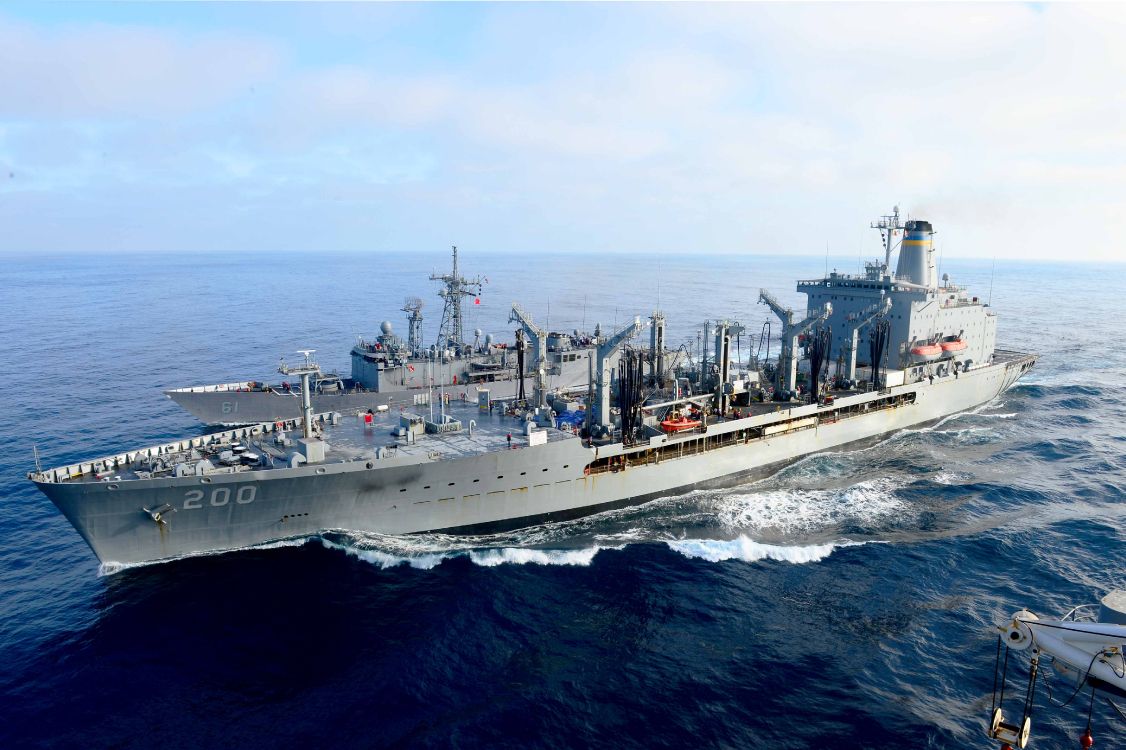 Обои военно морской флот США, USN от Гуадалупе-и-Т-АО-200, тяжелый крейсер, десантный вертолетоносец, Королевский Тайский Военно-Морской Флот в разрешении 4685x3119