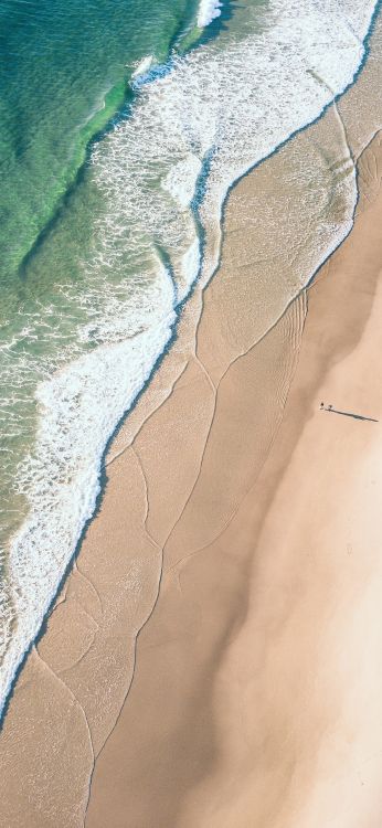 Обои берег, море, вода, древесина, дорожное покрытие в разрешении 1080x2340