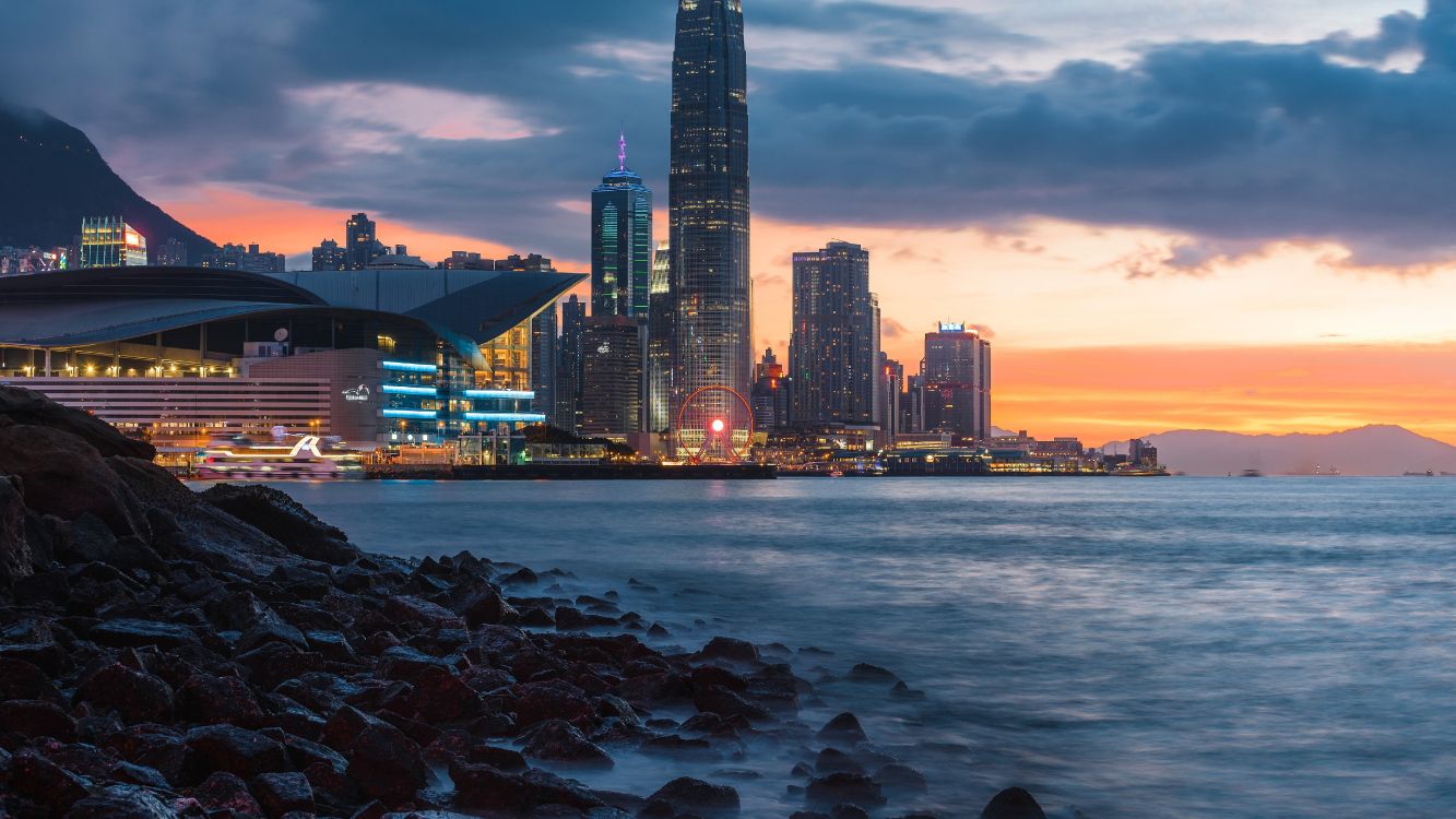 Обои вода, облако, небоскреб, здание, атмосфера в разрешении 5120x2880