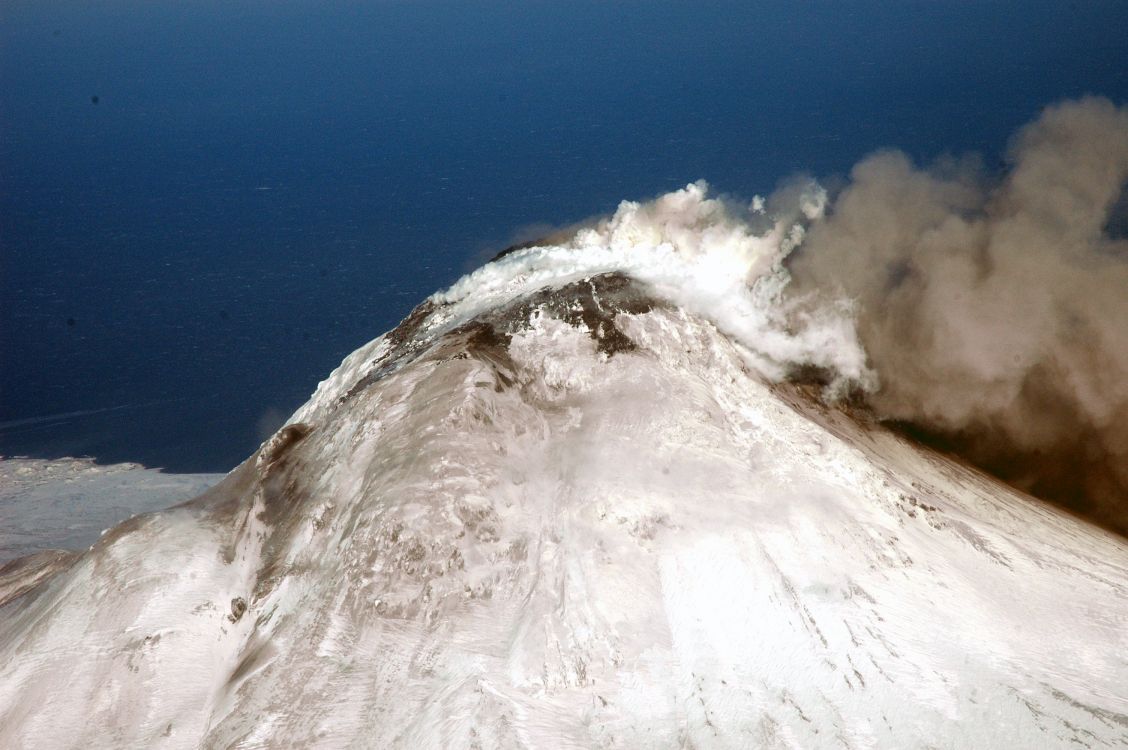 Обои местность, геология, купол лавы, гора, купол в разрешении 3008x2000