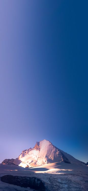 Обои пейзажи гор, гора, облако, склон, природный ландшафт в разрешении 1420x3073