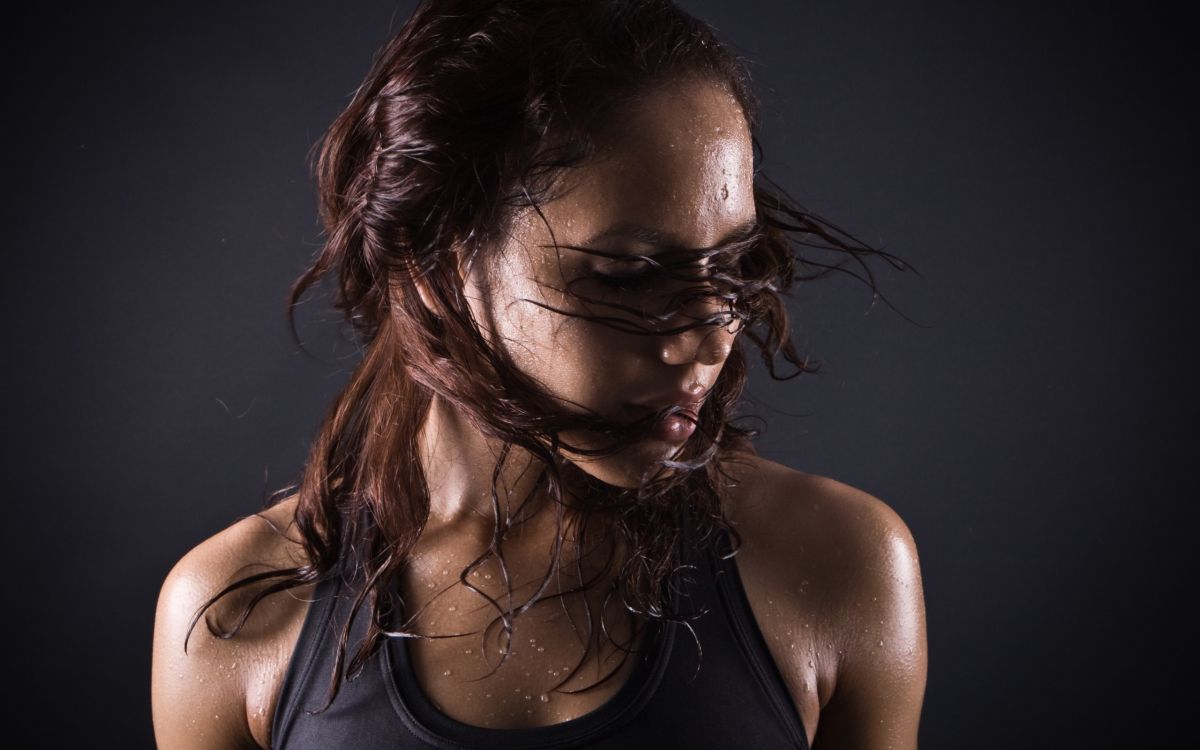 Обои упражнение, физическая подготовка, фитнесс центр, пот, личный тренер в разрешении 2560x1600