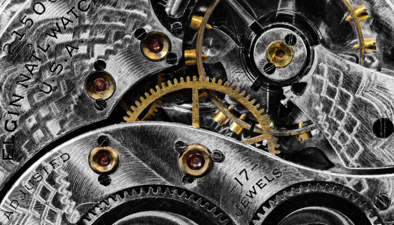 Обои металл, шина, шестерня, колесо, автомобильные запчасти в разрешении 2048x1171