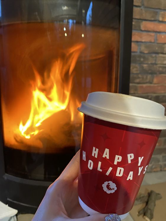 Обои тепло, древесина, палец, синий, освещение в разрешении 1536x2048