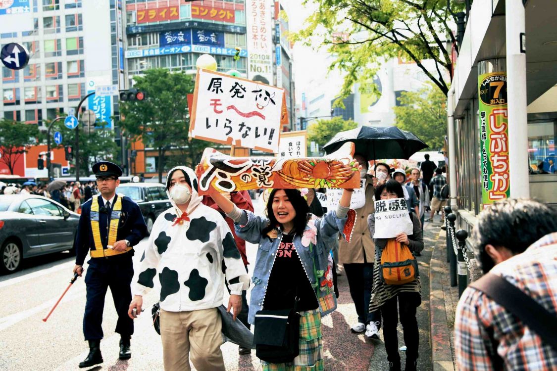 Обои пешеход, улица, событие, толпа, город в разрешении 2756x1837