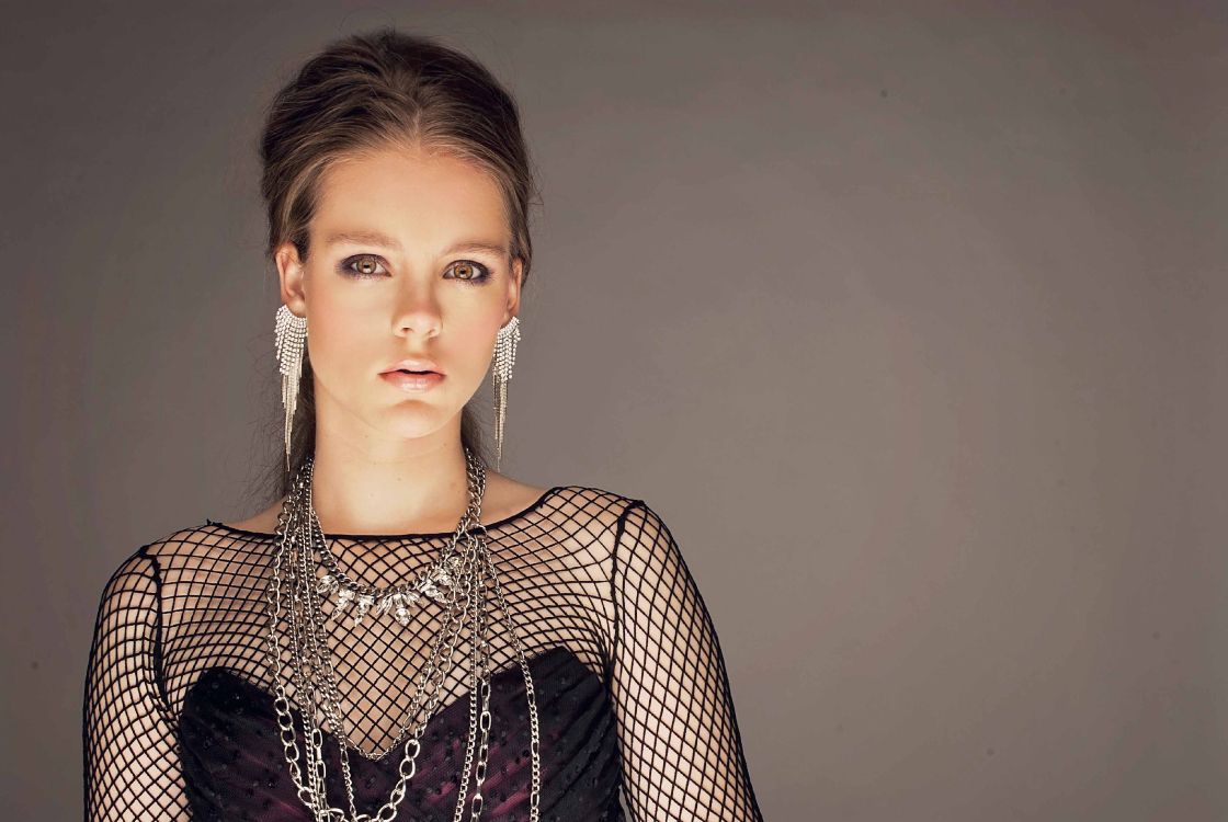 Обои манекенщица, красота, модель, портрет, волосы в разрешении 3872x2592