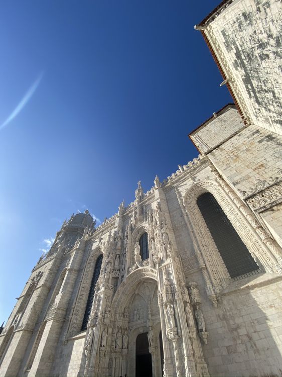 Обои монастырь иернимос, архитектура, ориентир, арка, средневековая архитектура в разрешении 1536x2048