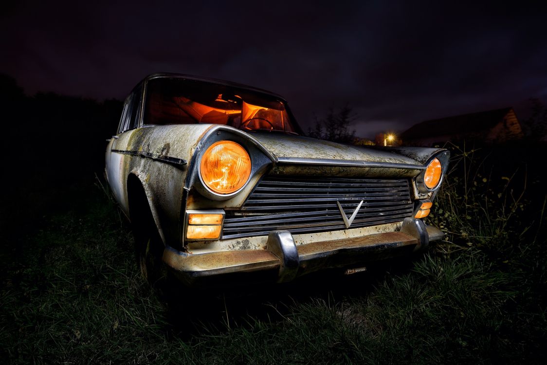 Обои авто, классический автомобиль, седан, фара, кузов купе в разрешении 2560x1707