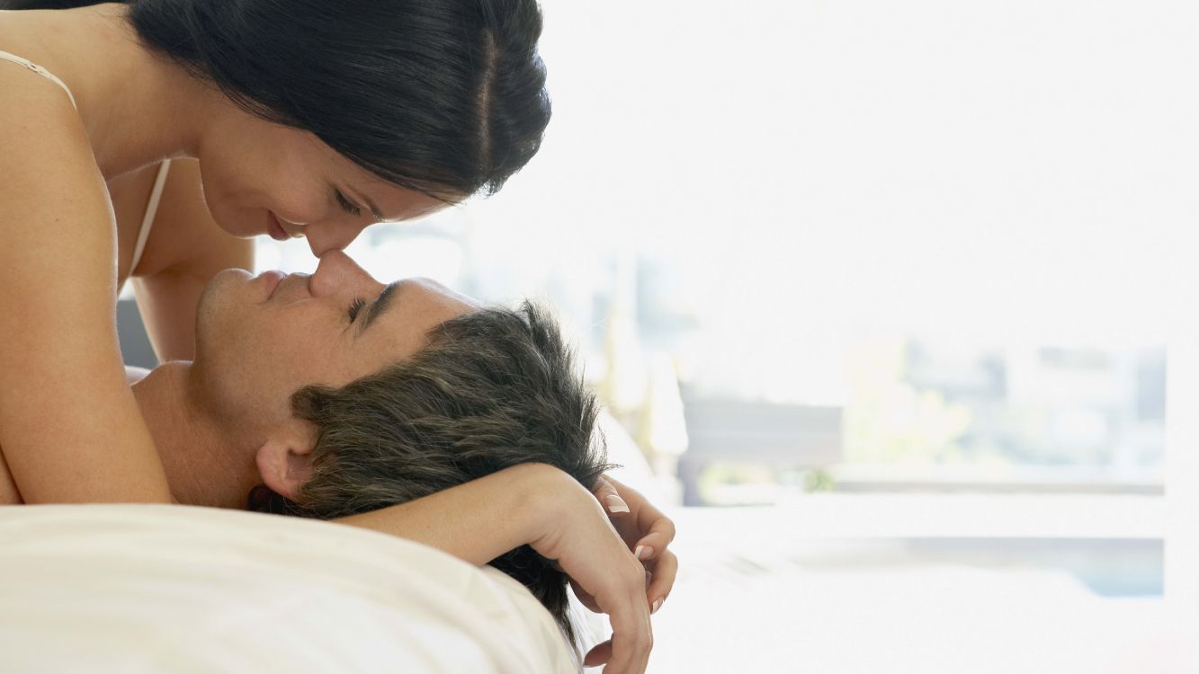 Обои пара, роман, любовь, шея, романтика в разрешении 5120x2880