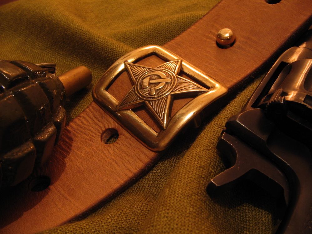 Обои металл, советский Союз, Коммунистическая партия Советского Союза, Серп и молот, древесина в разрешении 1920x1440