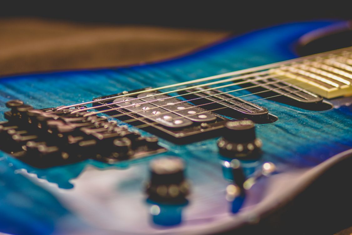 Обои крупный план, электрогитара, гитара, слайдгитара, струнный инструмент в разрешении 4272x2848