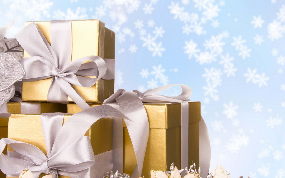 Обои Рождественский день, Рождественский подарок, настоящее время, подарочная упаковка, лента в разрешении 2560x1600