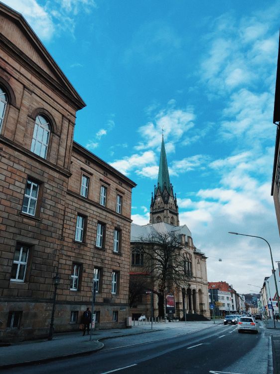 Обои дорога, окно, дорожное покрытие, инфраструктура, облако в разрешении 3024x4032