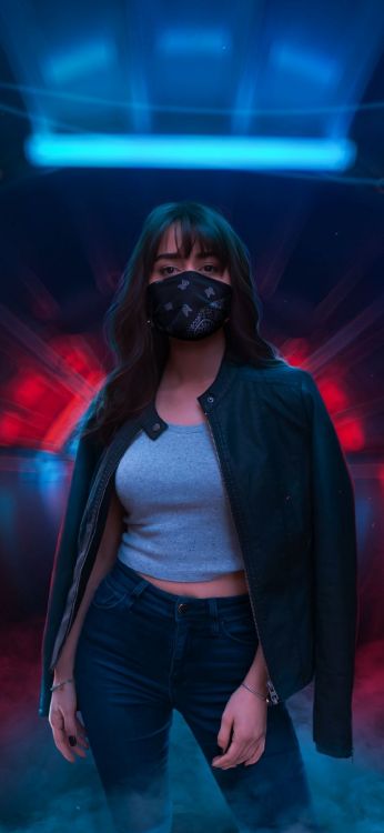 Обои снимок, одежда, волосы, микрофон, пурпур в разрешении 1080x2340