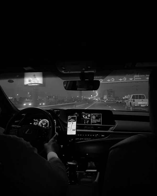 Обои свет, Король, автомобильное зеркало, стекло, зеркало заднего вида в разрешении 3024x3779