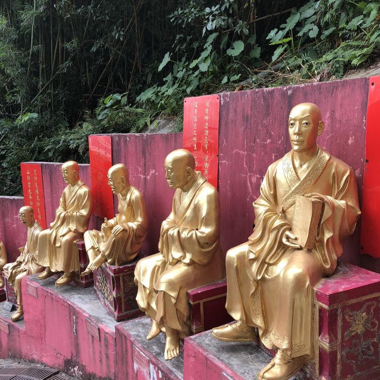 Обои статуя, скульптура, сидящий, храм, монах в разрешении 1772x1772