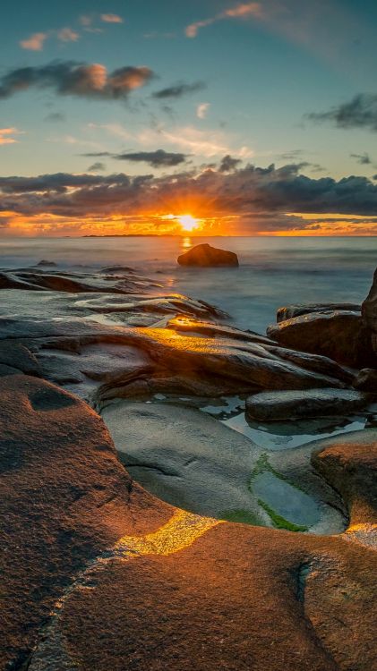 Обои вода, облако, гидроресурсы, послесвечение, природный ландшафт в разрешении 1080x1920