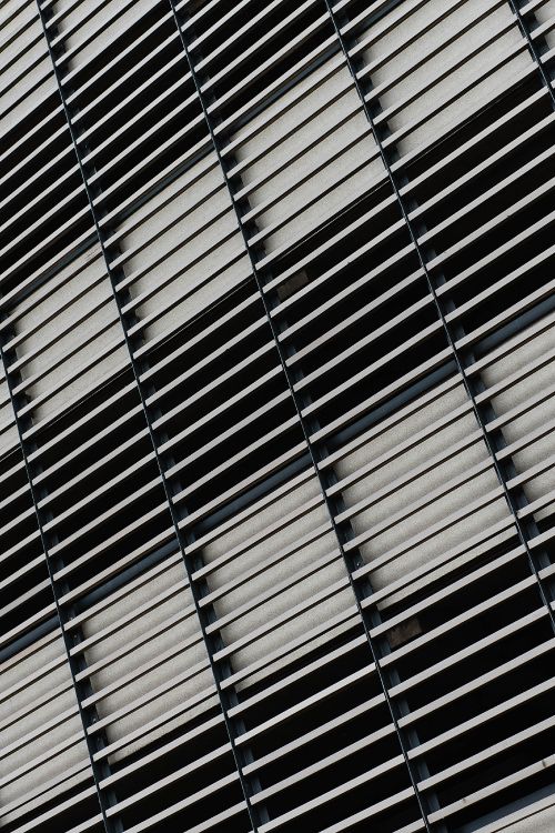 Обои черный и белый, линия, металл, узор, монохромный в разрешении 2635x3952