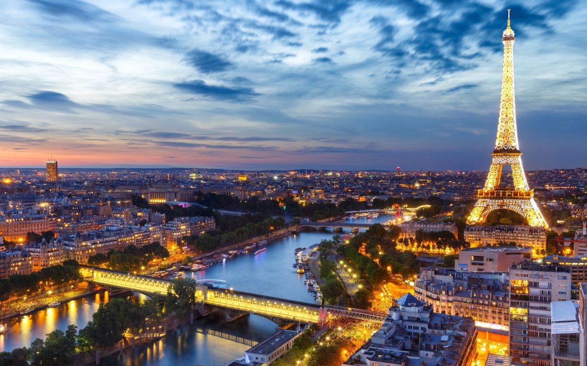 Обои Эйфелева башня, вышка, городской пейзаж, ориентир, город в разрешении 2560x1600
