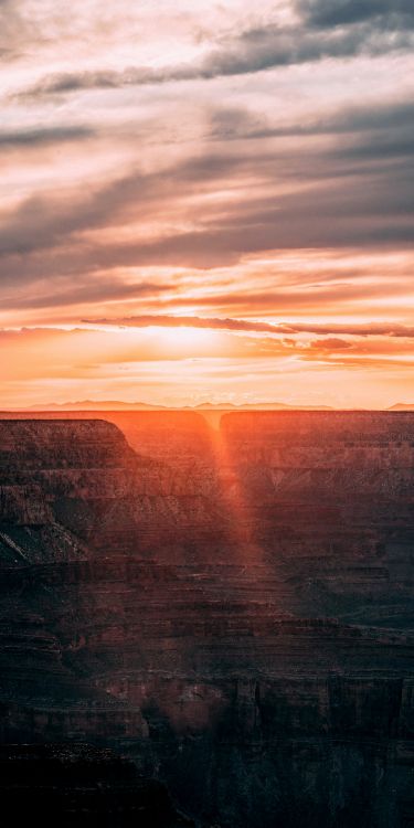Обои восход солнца, облако, атмосфера, послесвечение, природный ландшафт в разрешении 1500x3000
