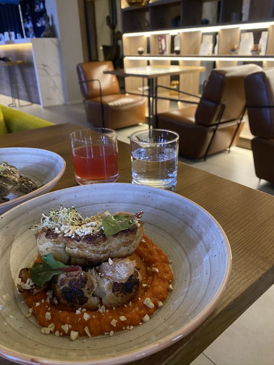 Обои завтрак, поздний завтрак, блюда, древесина, синий в разрешении 1536x2048