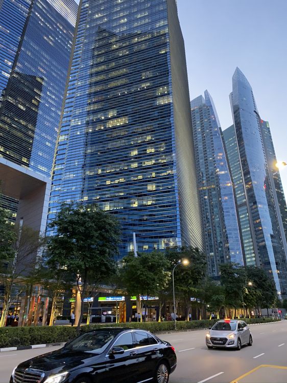 Обои башня, город, метрополия, городской район, небоскреб в разрешении 1536x2048